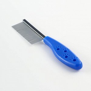 Расчёска «Лапки» с пластиковой ручкой, синяя, 17,5 х 3 см