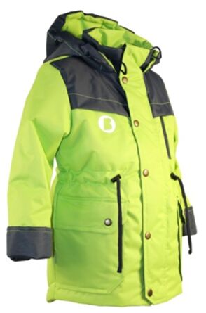 Яблоко Современная куртка для мальчика из непромокаемых и непродуваемых тканей с дополнительной пропиткой, которая позволяет дополнительно изолироваться от проявлений неблагоприятной погодной среды в 