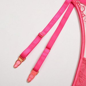Женский кружевной комплект белья: бюстгальтер + трусы + пояс с подвязками для чулок, цвет розовый