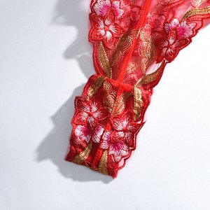 Женский комплект белья: бюстгальтер + трусы. Вышивка цветы, цвет красный