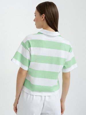 Укороченная футболка с воротником в широкую салатовую полоску