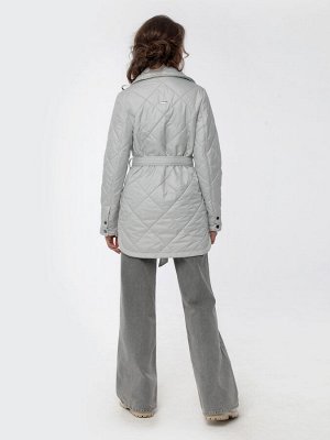 Куртка Модная куртка-рубашка прямого силуэта с втачными рукавами  имеет фигурную линию низа и застежку на кнопки. Линию талии акцентирует завязывающийся пояс. Карманы удобно расположены между рельефны