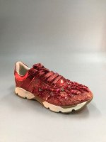 Кроссовки