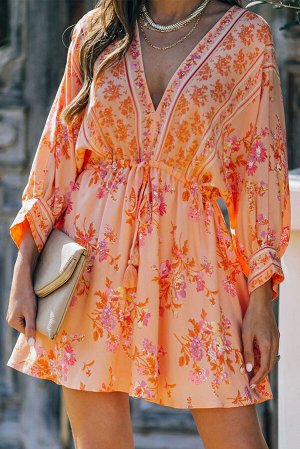 Оранжевое платье-кимоно с кисточками и цветочным принтом