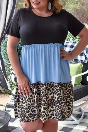 Черно-голубое многоярусное платье-футболка плюс сайз с леопардовым принтом в стиле пэчворк