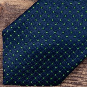 Галстук Бренд: Svyatnyh. Цвет: зелёный. Фактура: узор. Комплектация: галстук. Состав: микрофибра-100%. Длина, см: 33. Ширина, см: 5.