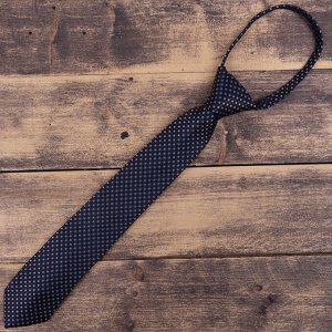 Галстук Бренд: Svyatnyh. Цвет: синий. Фактура: узор. Комплектация: галстук. Состав: микрофибра-100%. Длина, см: 33. Ширина, см: 5.