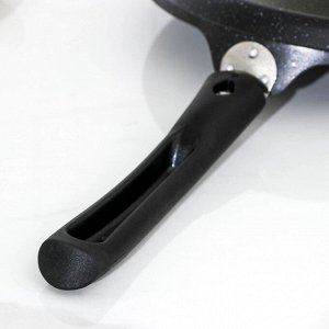Сковорода блинная, d=22 см, пластиковая ручка, антипригарное покрытие, цвет тёмный мрамор