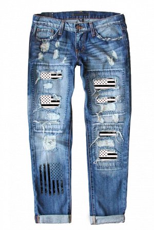 Голубые джинсы с заплатками с черно-белым принтом американского флага в стиле пэчворк