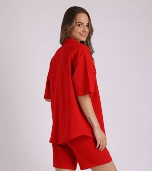 Куртка красный
Материал: Футер LUX
Женская рубашка с клапанами и коротким рукавом.
Материал:
Футер LUX -  износостойкий, идентичен по своим свойствам с тканью Футер. Наличие в составе хлопка обеспечив