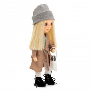 Мягкая кукла «Mia в бежевом тренче», 32 см