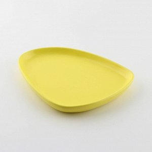 Тарелка нестандартной формы «Жёлтая», 20 х 15 см
