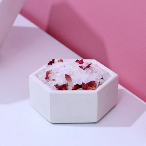 Соль для ванны с лепестками болгарской розы «Сияй в Новом году!», 370 г