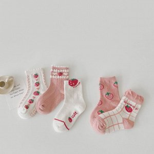 Набор носков для девочки (10 пар), принт "клубника", цвет белый/красный