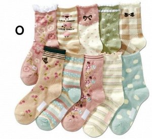 Набор носков для девочки (10 пар), принт "цветочки/горошек/полоски", цвета в ассортименте
