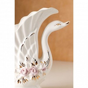 Ваза керамическая "Лебедь", настольная, золотой декор, лепка, белая, 19 см