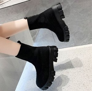 Ботинки осенние, черный