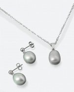 Pearls Melody. Сет: серьги и кулон из серого жемчуга овальной формы