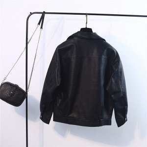 Куртка женская черная оверсайз с накладным карманом-обманкой