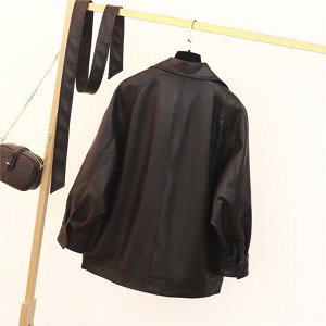 Куртка женская черная удлиненная с накладными карманами