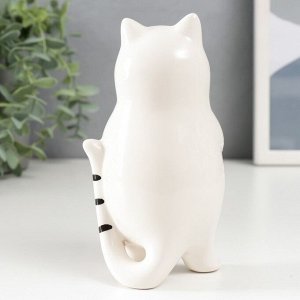 Сувенир керамика "Котик с сердечком" бело-чёрный с золотом 15х8,2х7,8 см 6436041
