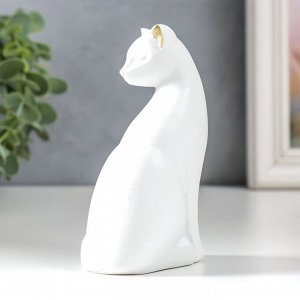 Сувенир полистоун "Белая кошка с золотыми ушками" 4х6,5х10,7 см
