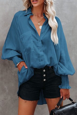 Голубая рубашка оверсайз с пышными рукавами и нагрудным карманом