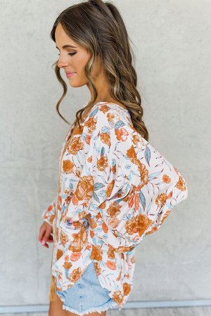 Свободная блузка с цветочным принтом длинным рукавом и V-образным вырезом