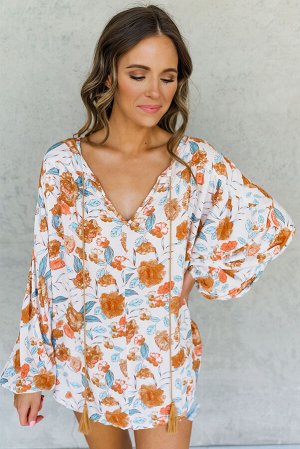 Свободная блузка с цветочным принтом длинным рукавом и V-образным вырезом