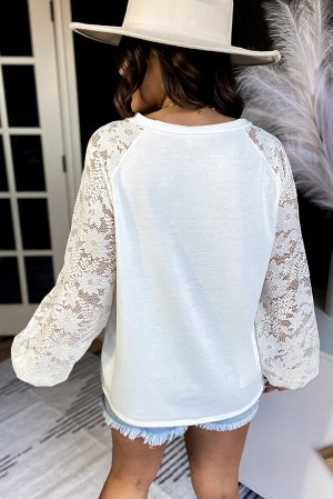 Белая блузка с круглым вырезом и текстурированными рукавами