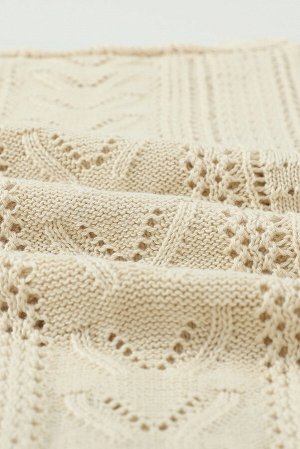 Бежевый вязаный свитер с перфорацией и кружевным вставками на рукавах