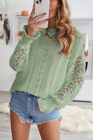 Зеленый вязаный свитер с перфорацией и кружевным вставками на рукавах