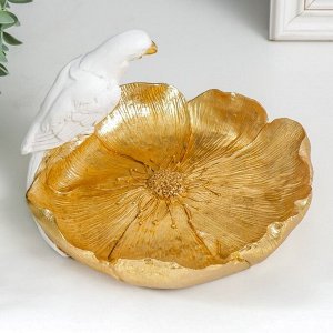 Сувенир полистоун подставка "Белый попугай Ара на золотом цветке" 13,5х18х20 см