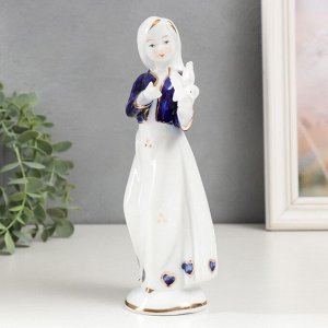 Сувенир керамика "Девочка с голубем на руке" кобальт 21х11,5х6 см