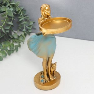 Сувенир полистоун подсвечник "Девушка с котом" d- 5 см, голубой с золотом 8,2х14х25,5 см