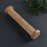 Массажёр для ног «Валик», деревянный, с шипами, d = 5,5 ? 24 см