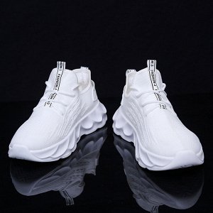 Дышащие кроссовки  белый