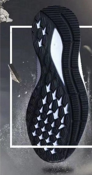 Легкие спортивные кроссовки на мягкой подошве  черный