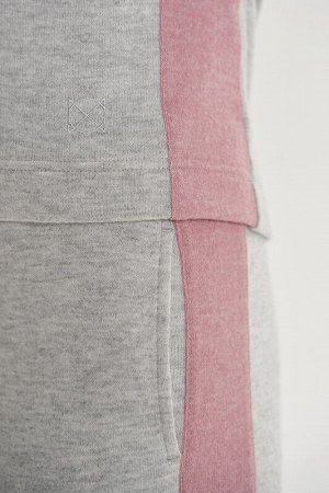 Комплект джемп./брюк.:жен. МОДЕЛЬ 16. Серый/Розовый
