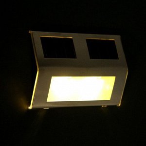 Садовый светильник на солнечной батарее, накладной, 14 ? 9.5 ? 2.5 см, 2 LED, свечение тёплое белое
