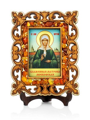 Иконка с магнитом в резной деревянной оправе, украшенная янтарём «Матрона»