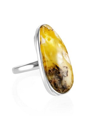 Серебряное кольцо с вставкой из натурального янтаря с природной текстурой