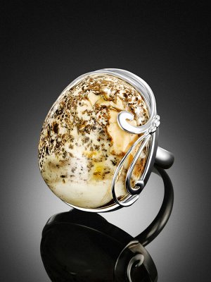 Серебряное кольцо с цельным натуральным янтарем с пейзажной текстурой «Риальто»