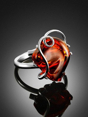 Серебряное кольцо с цельным янтарем коньячного цвета «Риальто»