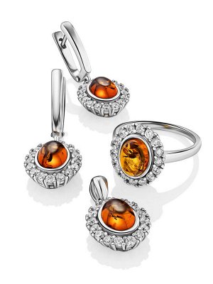 Элегантное кольцо из серебра с янтарем и фианитами «Ренессанс»