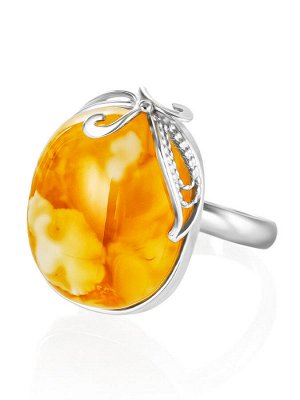 Эффектное кольцо «Риальто» из серебра и натурального медового янтаря