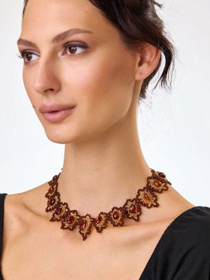 Изысканное плетёное колье «Лукоморье» из бисера и натурального янтаря