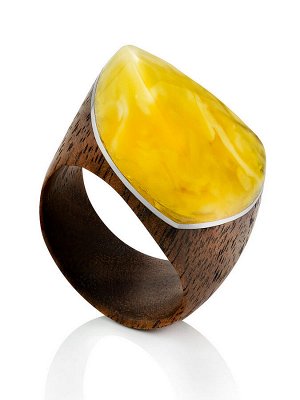 Кольцо из дерева и натурального балтийского янтаря медового цвета «Индонезия»