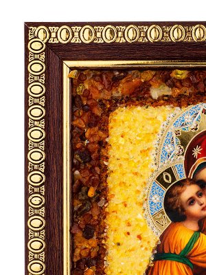 «Владимирская Богоматерь». Икона, украшенная натуральным янтарём