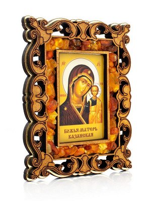 amberholl «Казанская Богоматерь». Небольшая иконка в резной деревянной оправе с магнитом, украшенная янтарём